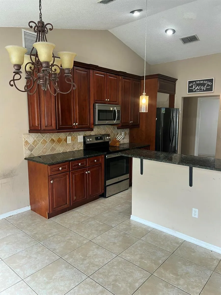 782 SW Crean Terrace Port St. Lucie, FL 34953