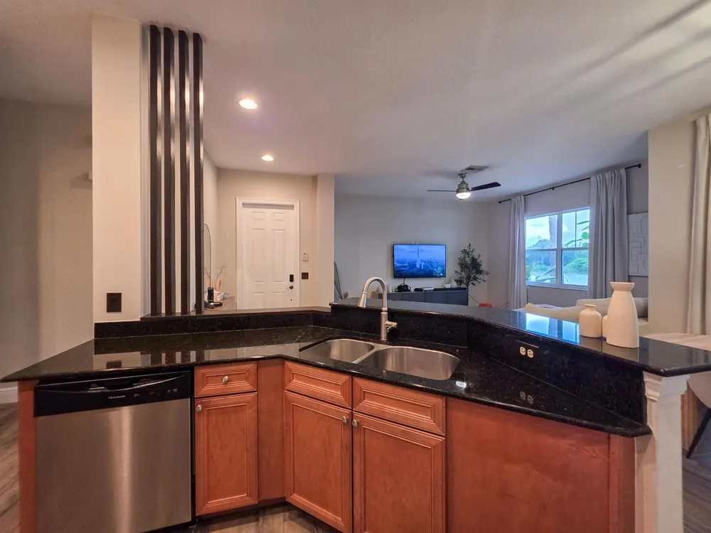 855 Marina Del Ray Lane #1 West Palm Beach, FL 33401