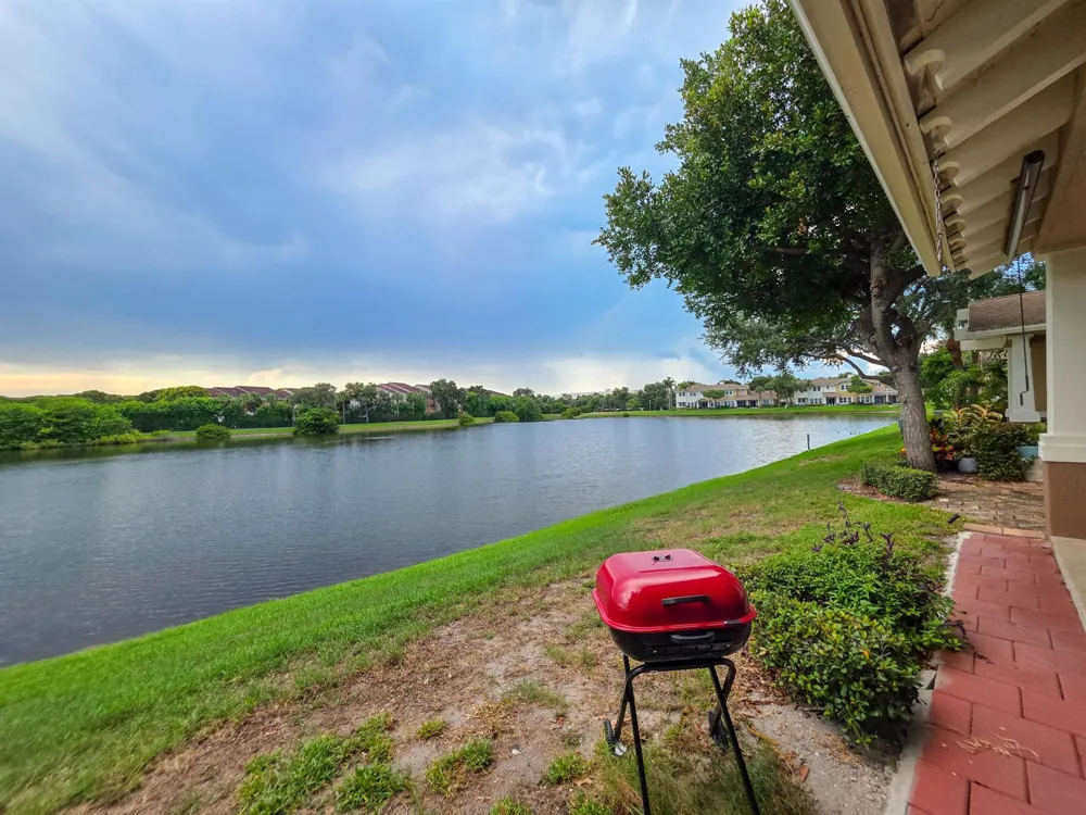 855 Marina Del Ray Lane #1 West Palm Beach, FL 33401