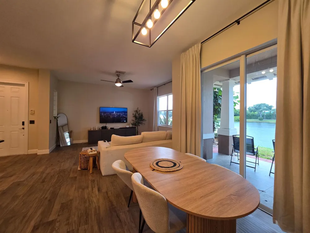 855 Marina Del Ray Lane #1 West Palm Beach, FL 33401