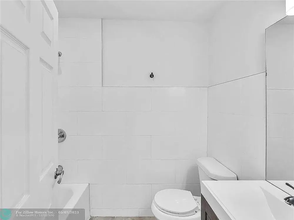216 NW 25TH STREET Wilton Manors, FL 33311