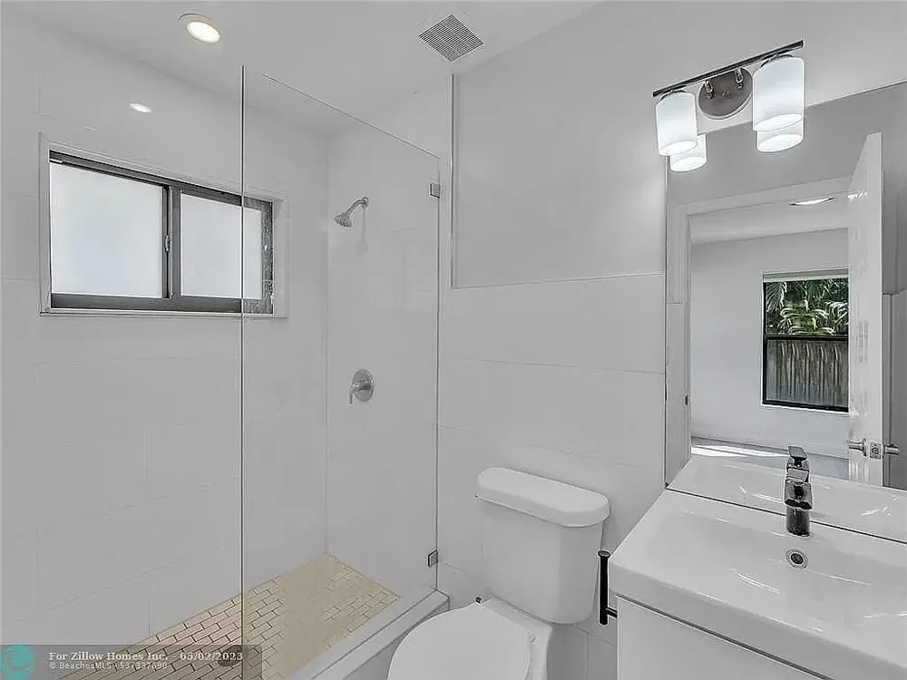 216 NW 25TH STREET Wilton Manors, FL 33311