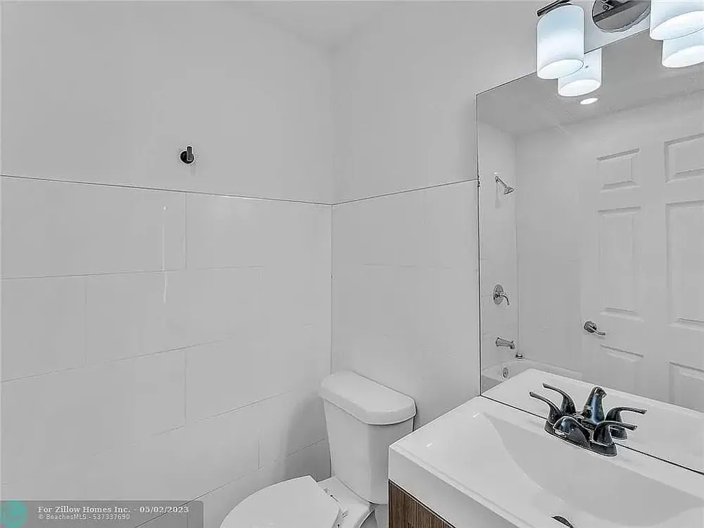 216 NW 25TH STREET Wilton Manors, FL 33311