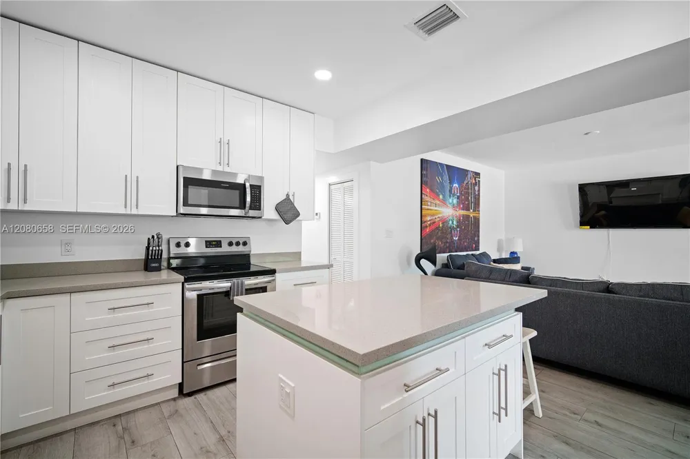836 NW 33rd Ave #A Miami, FL 33125