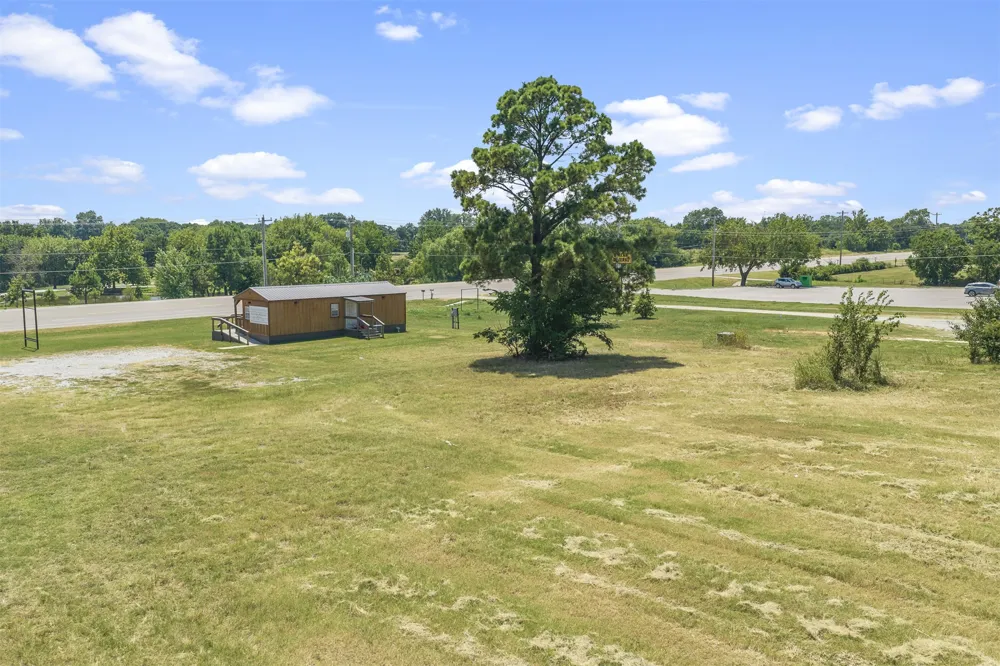 4998 State Highway 199 Dickson, OK 73401