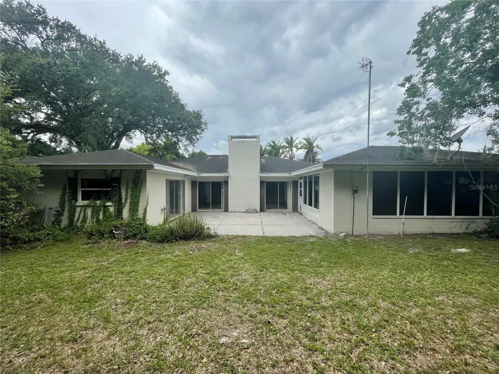 225 LAKE HOLLINGSWORTH DRIVE Lakeland, FL 33803