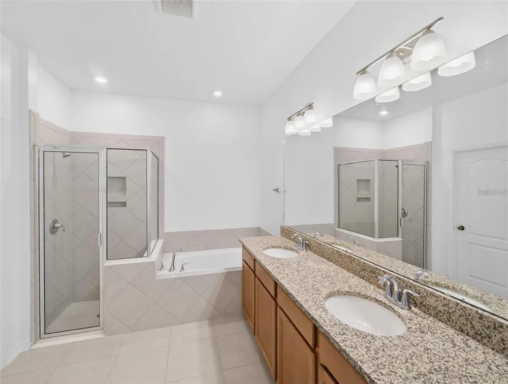 2556 LEYLAND CYPRESS LANE Sanford, FL 32773