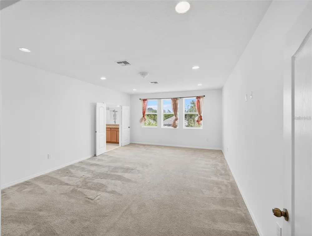 2556 LEYLAND CYPRESS LANE Sanford, FL 32773
