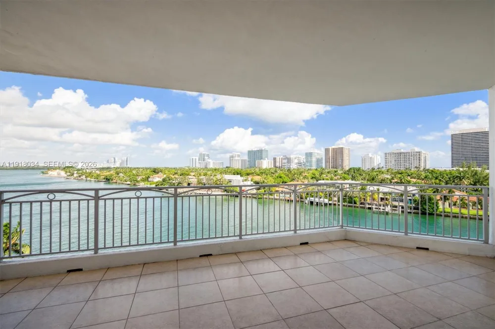 9751 E Bay Harbor Dr #7A Bay Harbor Islands, FL 33154
