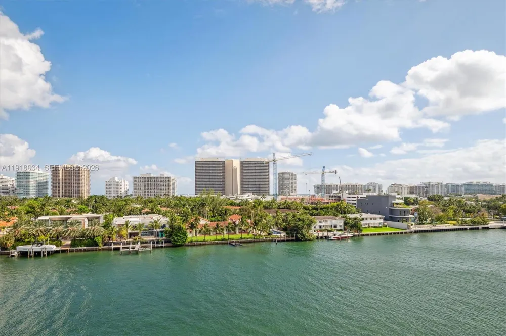 9751 E Bay Harbor Dr #7A Bay Harbor Islands, FL 33154