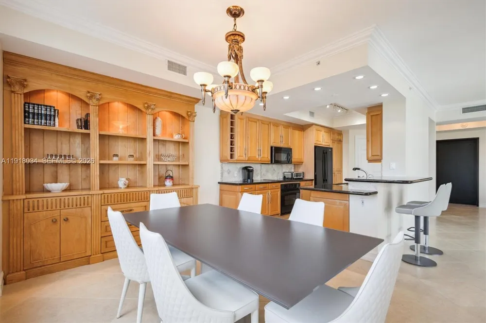 9751 E Bay Harbor Dr #7A Bay Harbor Islands, FL 33154
