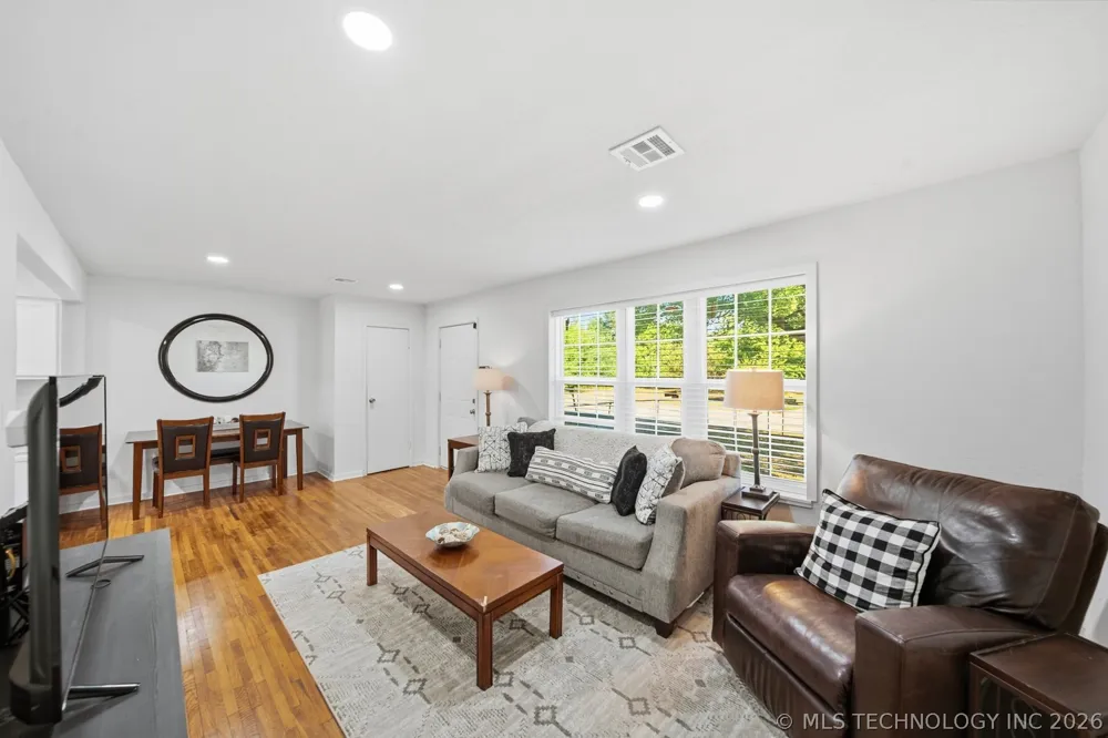 244 E 52nd Place Tulsa, OK 74126
