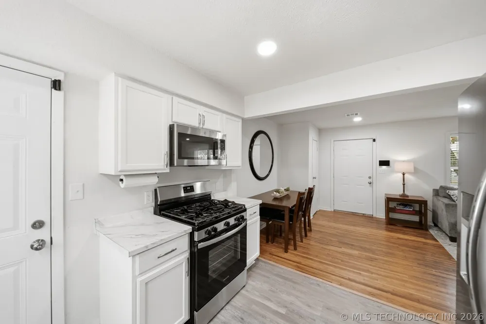 244 E 52nd Place Tulsa, OK 74126