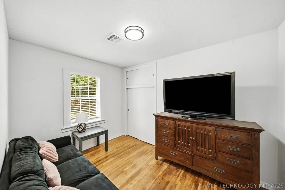 244 E 52nd Place Tulsa, OK 74126