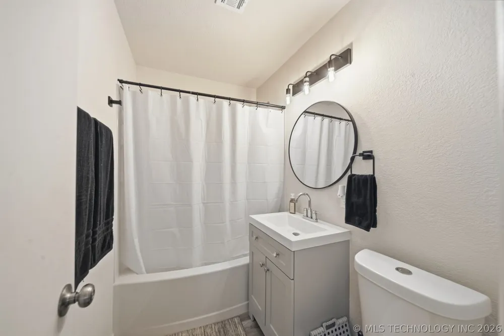 244 E 52nd Place Tulsa, OK 74126