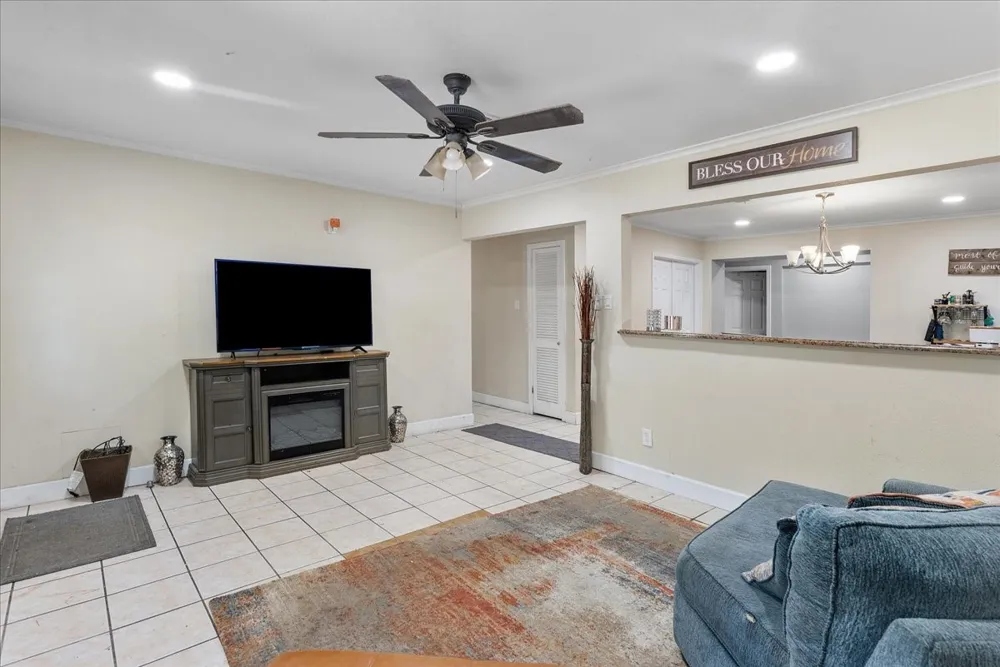 7228 Nosilla Street Fort Worth, TX 76112