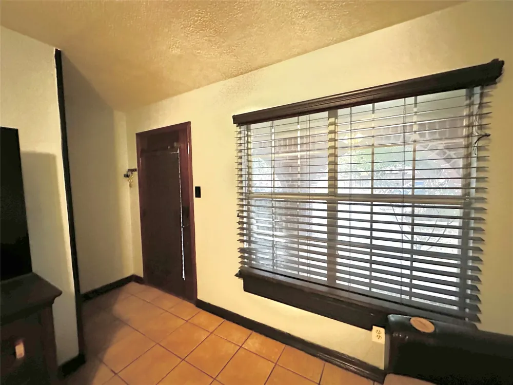 4408 Hunter Street Haltom City, TX 76117