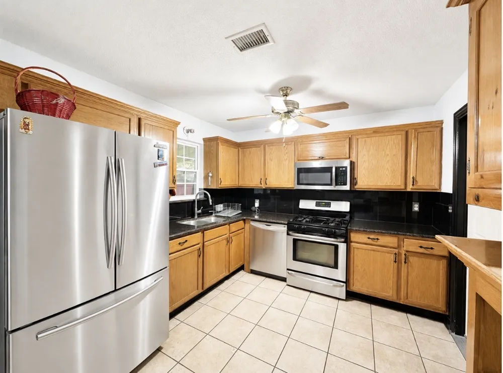 4408 Hunter Street Haltom City, TX 76117