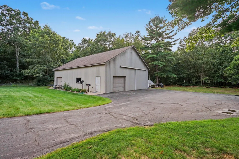 5045 Andrea Drive Fruitland Township, MI 49445