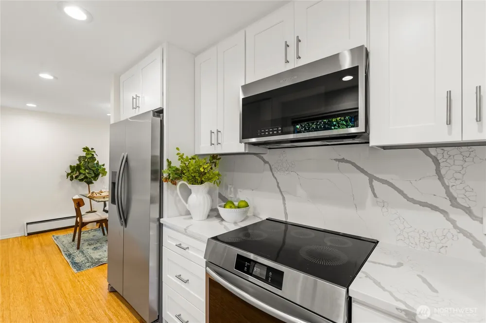 1218 101st Place NE Bellevue, WA 98004