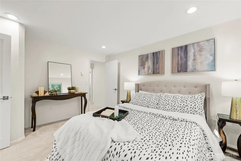 1218 101st Place NE Bellevue, WA 98004