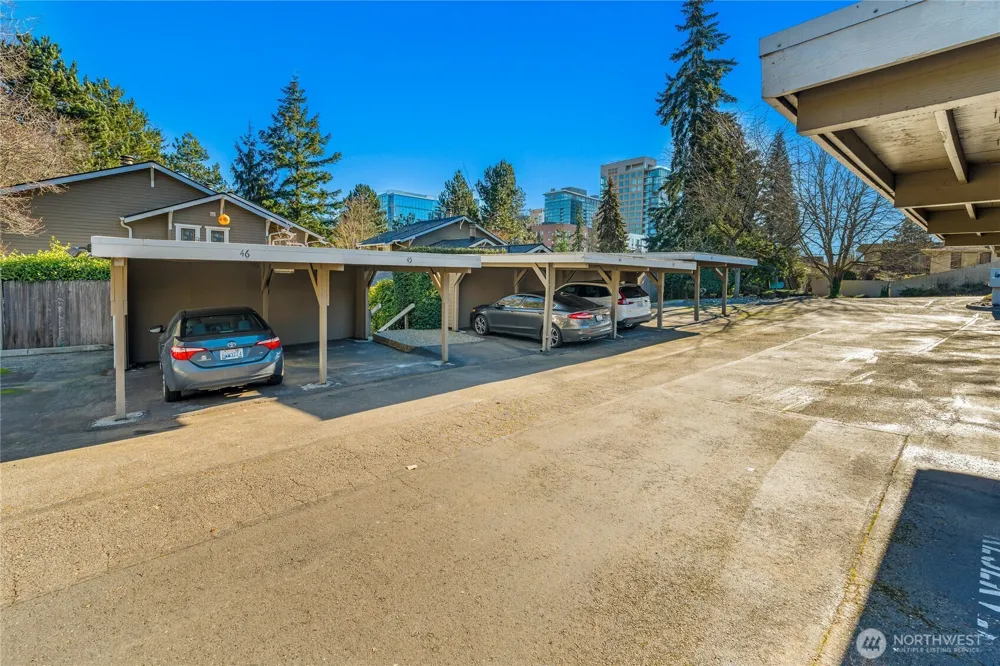 1218 101st Place NE Bellevue, WA 98004