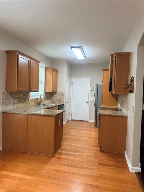 2118 Newbury Oaks Drive Lawrenceville, GA 30044