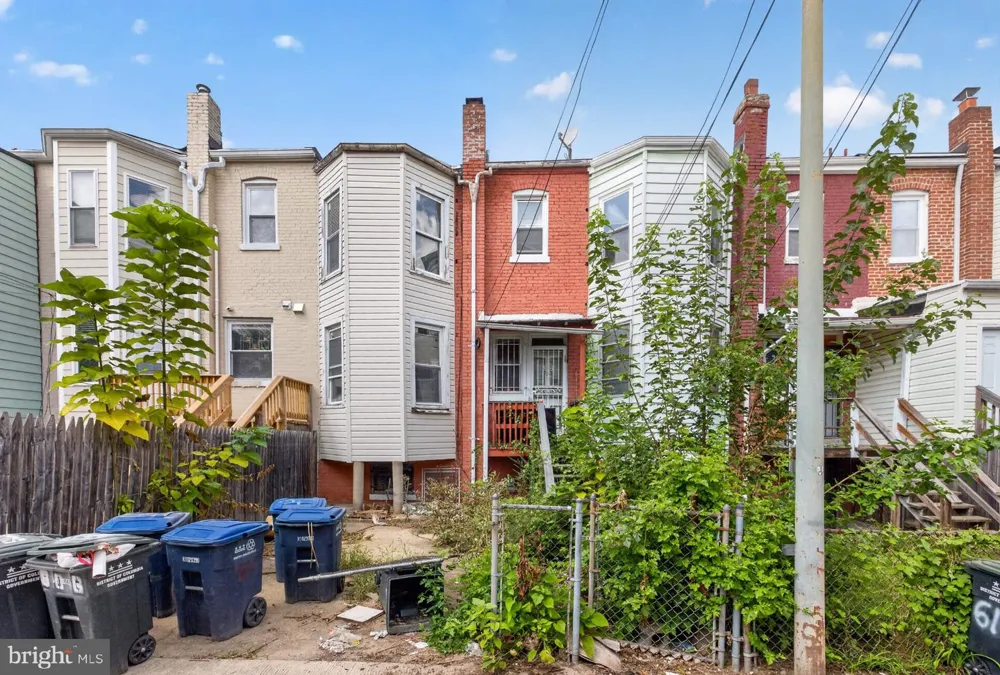 612 LAMONT STREET NW Washington, DC 20010