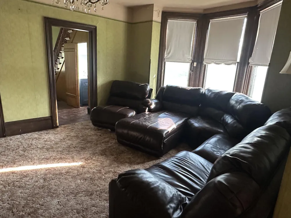 140 W Parkdale Avenue Manistee, MI 49660