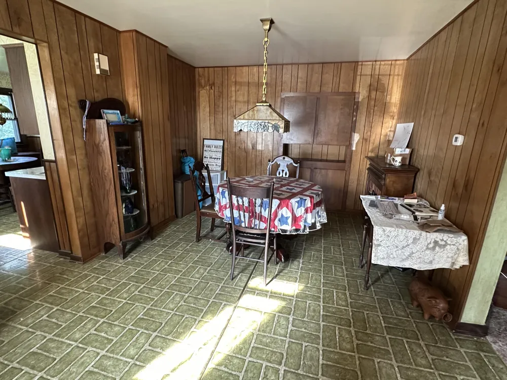 140 W Parkdale Avenue Manistee, MI 49660