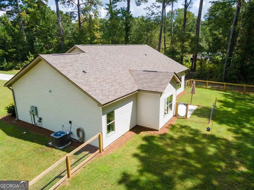 4079 Primrose RD Grantville, GA 30220