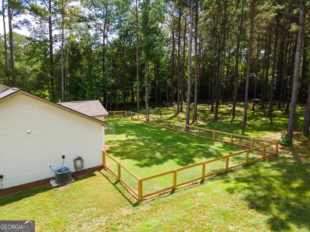 4079 Primrose RD Grantville, GA 30220