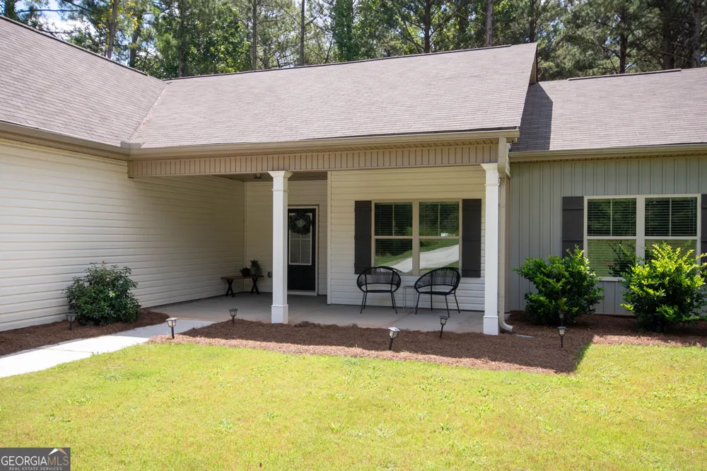 4079 Primrose RD Grantville, GA 30220
