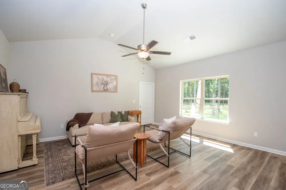 4079 Primrose RD Grantville, GA 30220