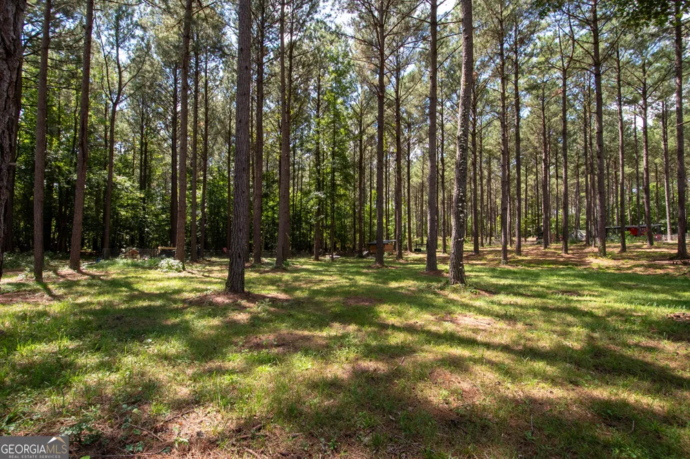 4079 Primrose RD Grantville, GA 30220