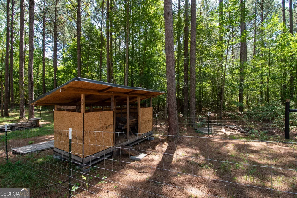 4079 Primrose RD Grantville, GA 30220
