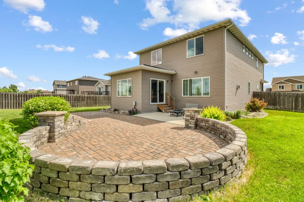 5001 44th Street S Fargo, ND 58104