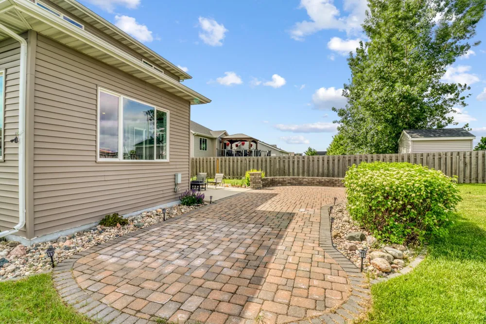5001 44th Street S Fargo, ND 58104