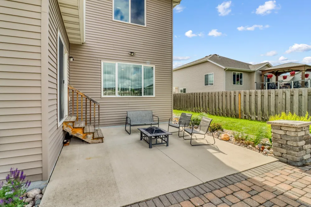 5001 44th Street S Fargo, ND 58104