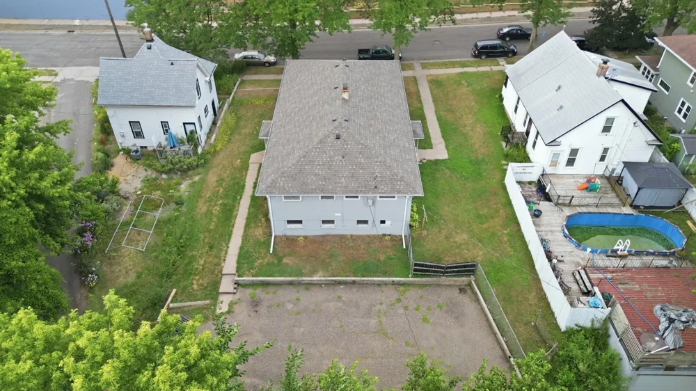 826 5th Street E Saint Paul, MN 55106