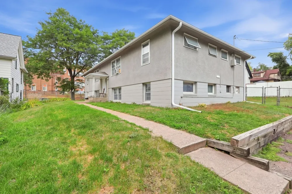 826 5th Street E Saint Paul, MN 55106