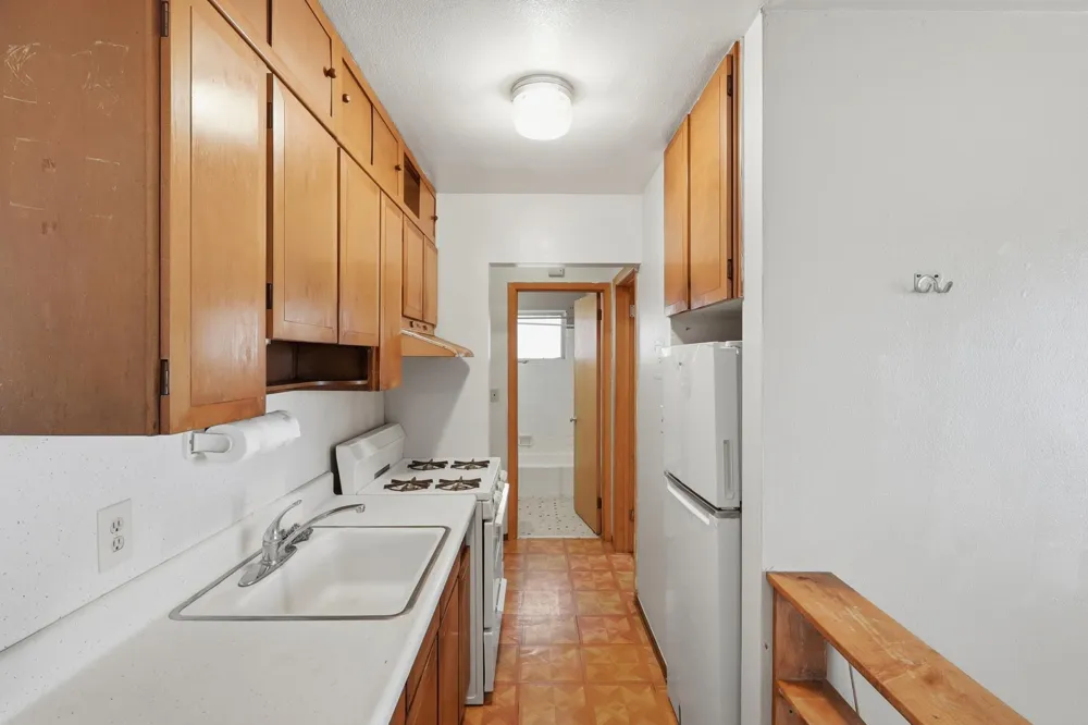 826 5th Street E Saint Paul, MN 55106