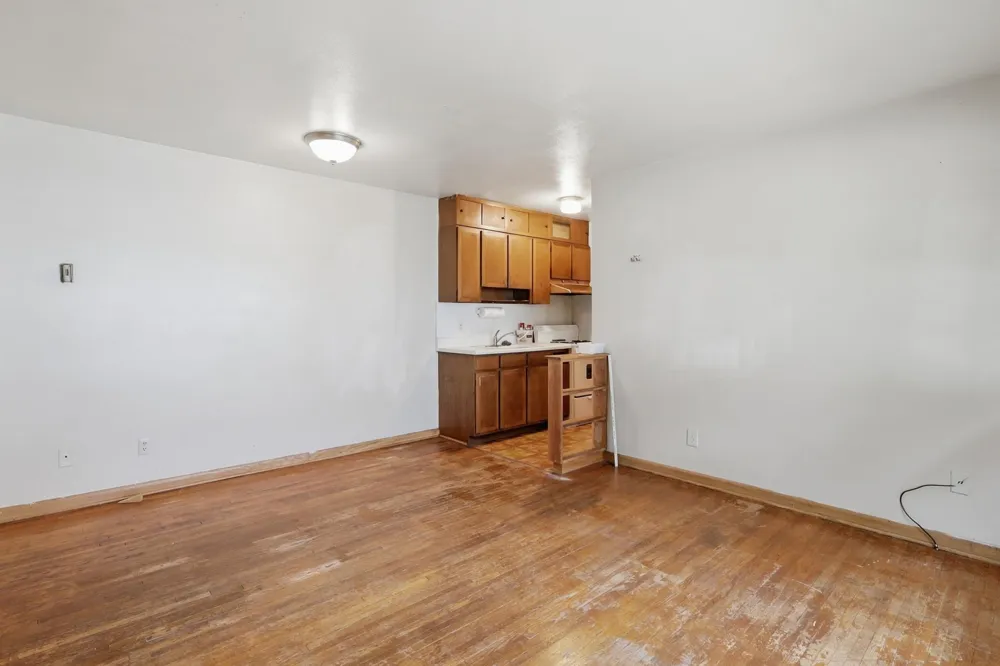 826 5th Street E Saint Paul, MN 55106