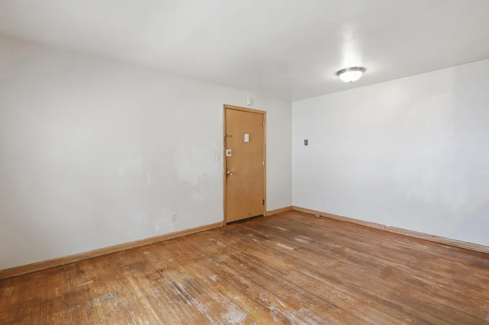 826 5th Street E Saint Paul, MN 55106