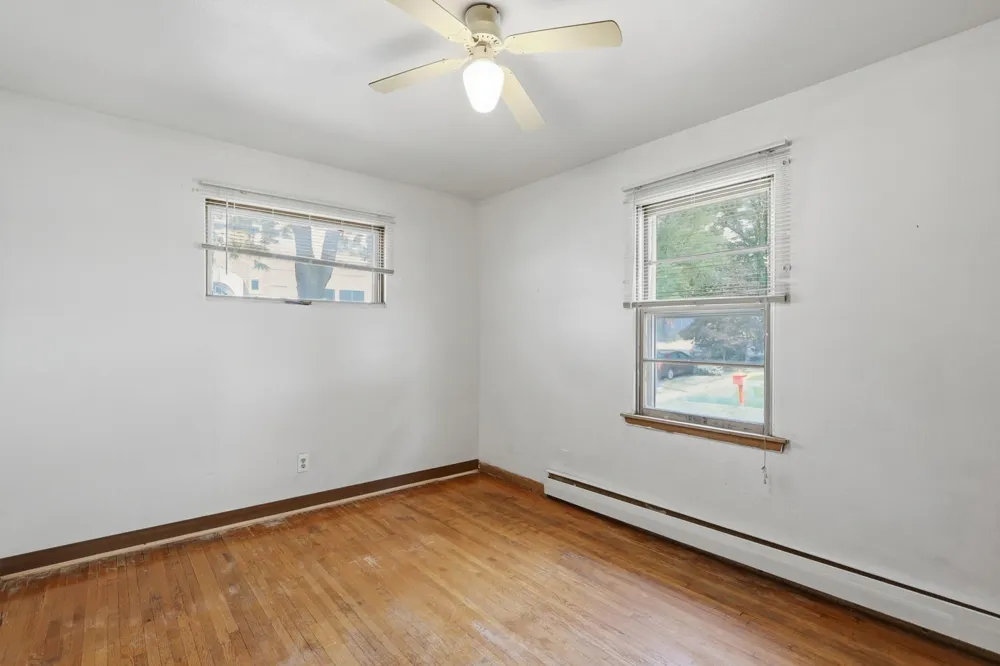 826 5th Street E Saint Paul, MN 55106