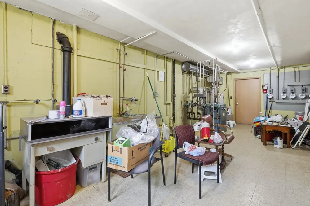 826 5th Street E Saint Paul, MN 55106