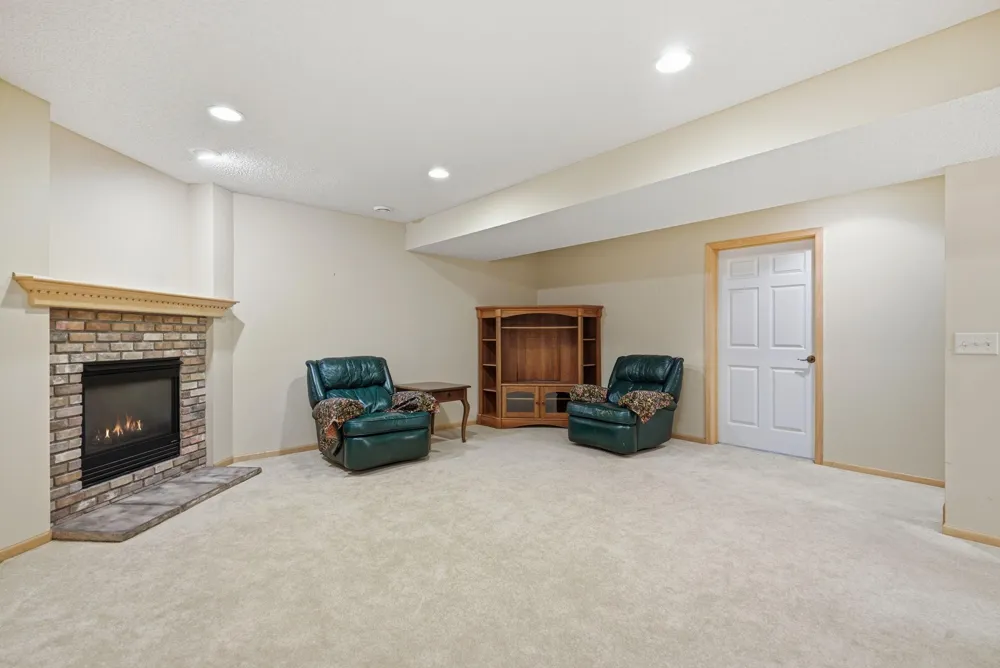 13174 Meadow Lane Savage, MN 55378