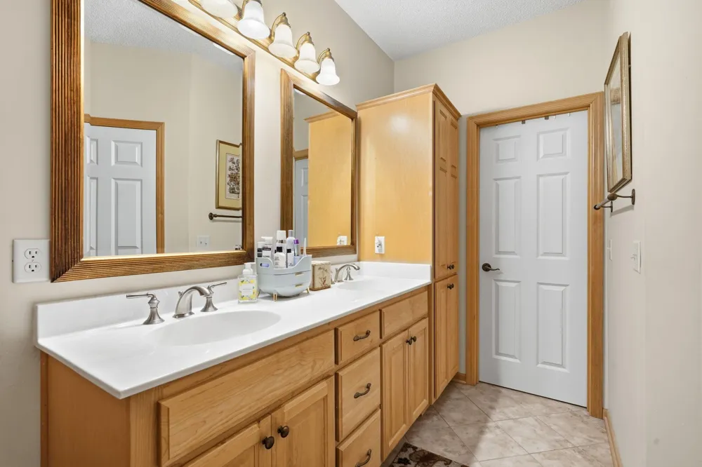 13174 Meadow Lane Savage, MN 55378
