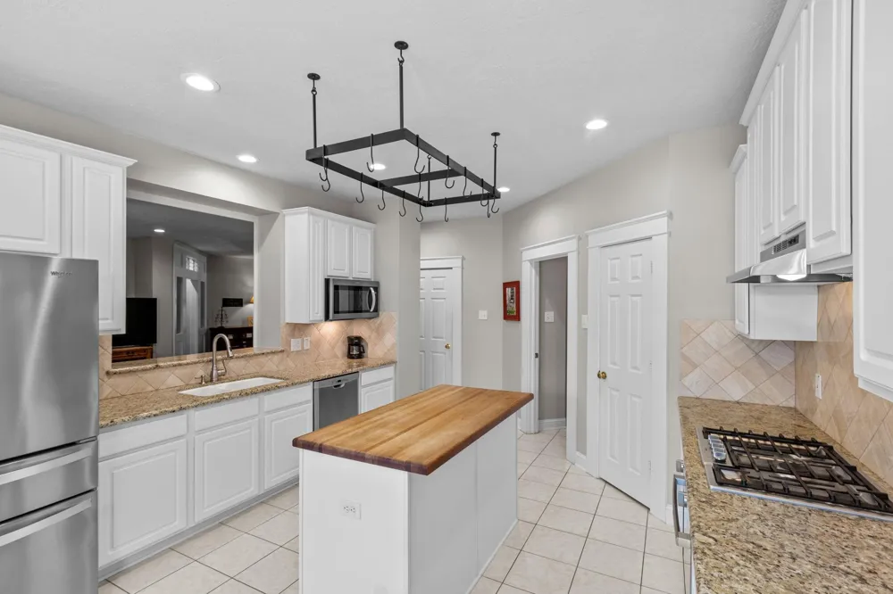 16239 Pine Thorn Drive Houston, TX 77095