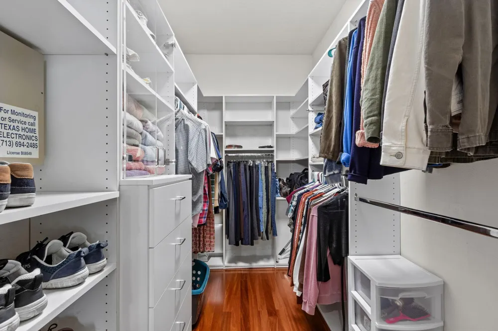 16239 Pine Thorn Drive Houston, TX 77095